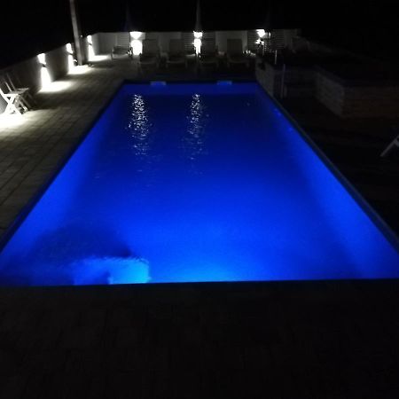 Apartment Camelia 포레치 외부 사진