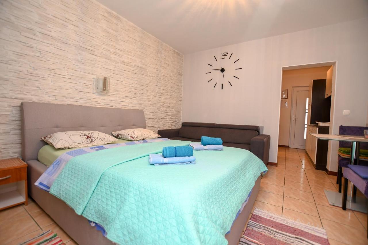 Apartment Camelia 포레치 외부 사진