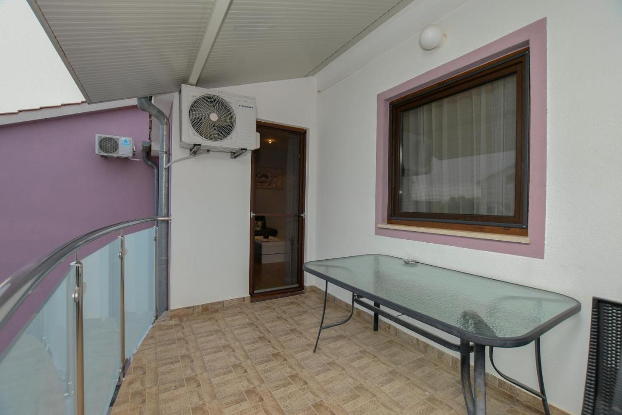 Apartment Camelia 포레치 외부 사진