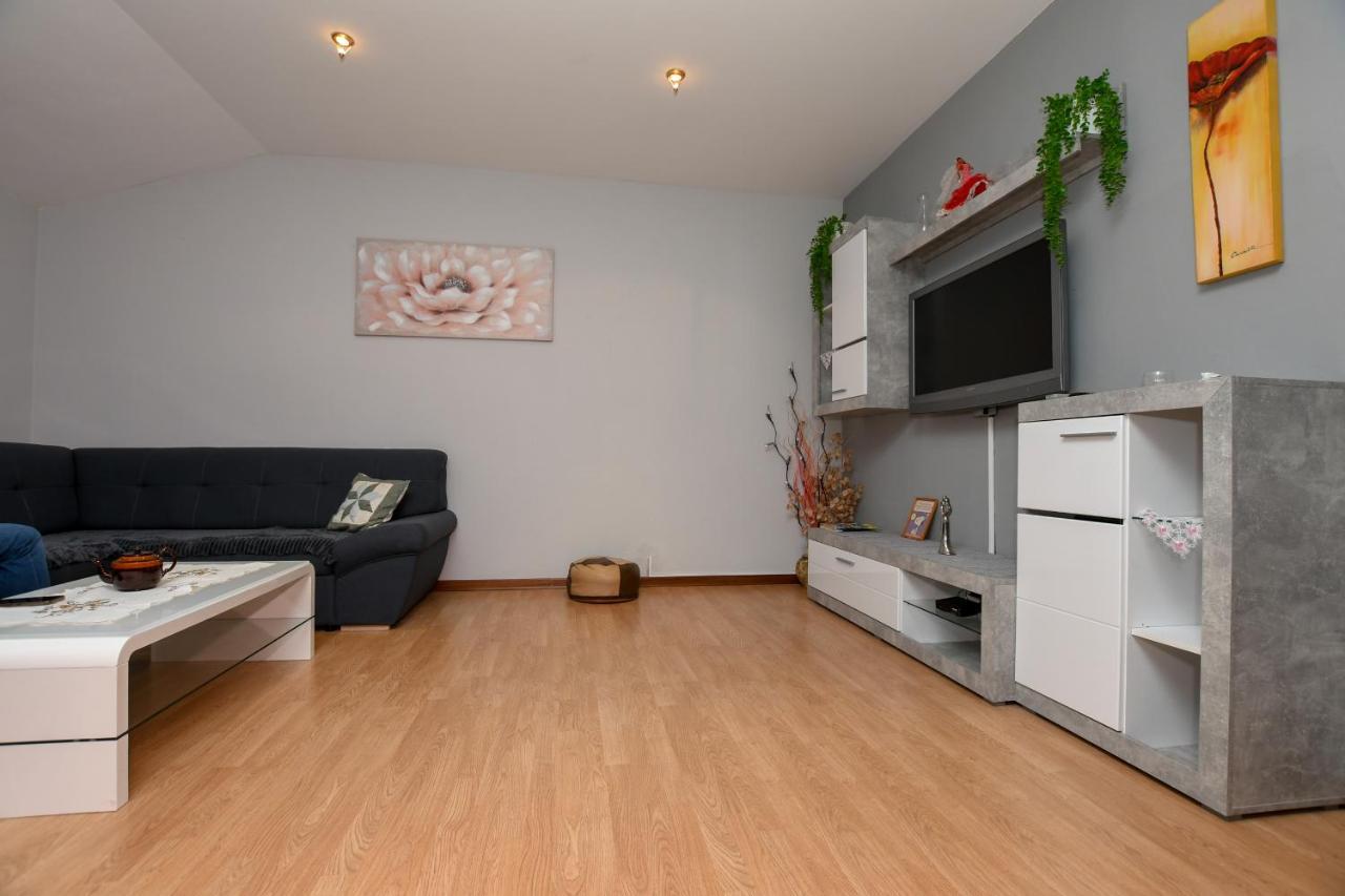 Apartment Camelia 포레치 외부 사진