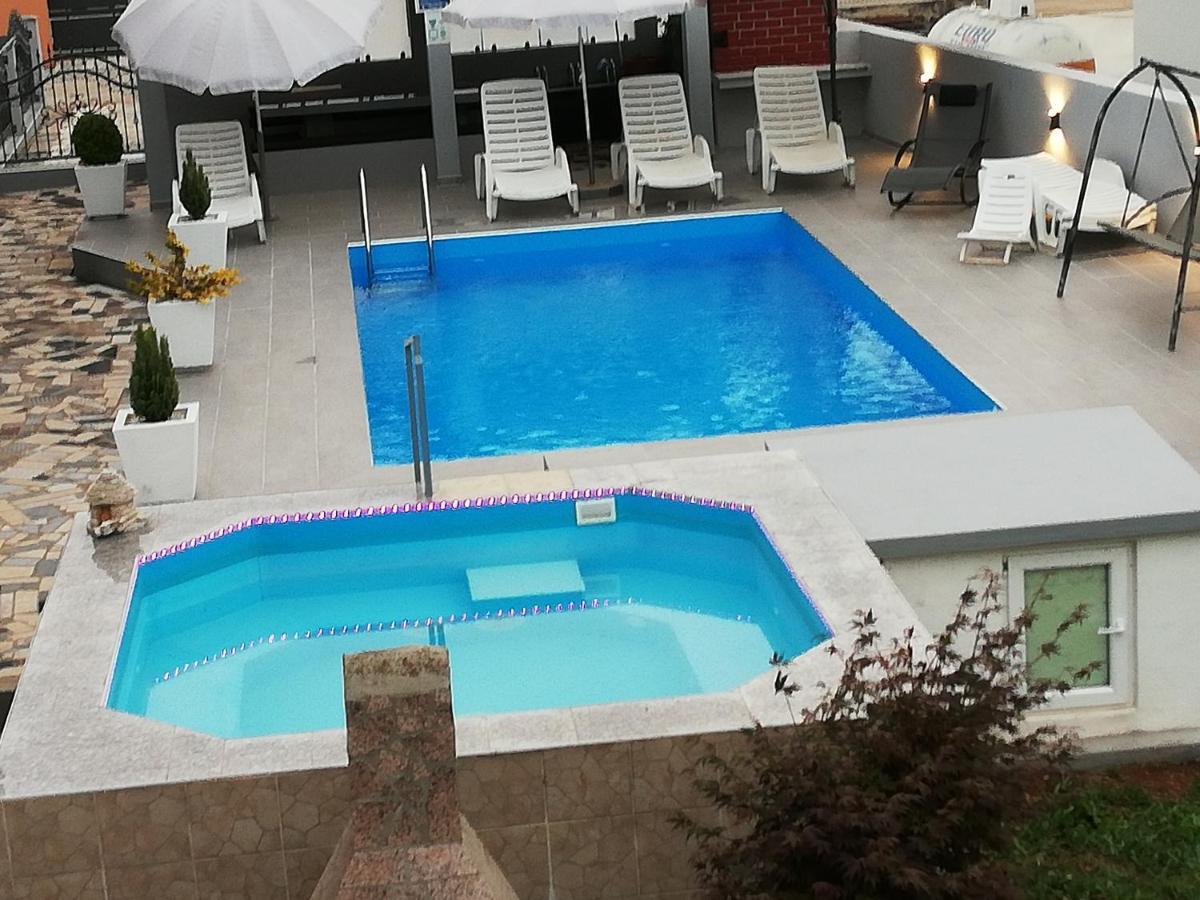 Apartment Camelia 포레치 외부 사진
