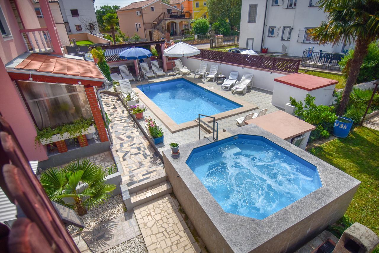 Apartment Camelia 포레치 외부 사진