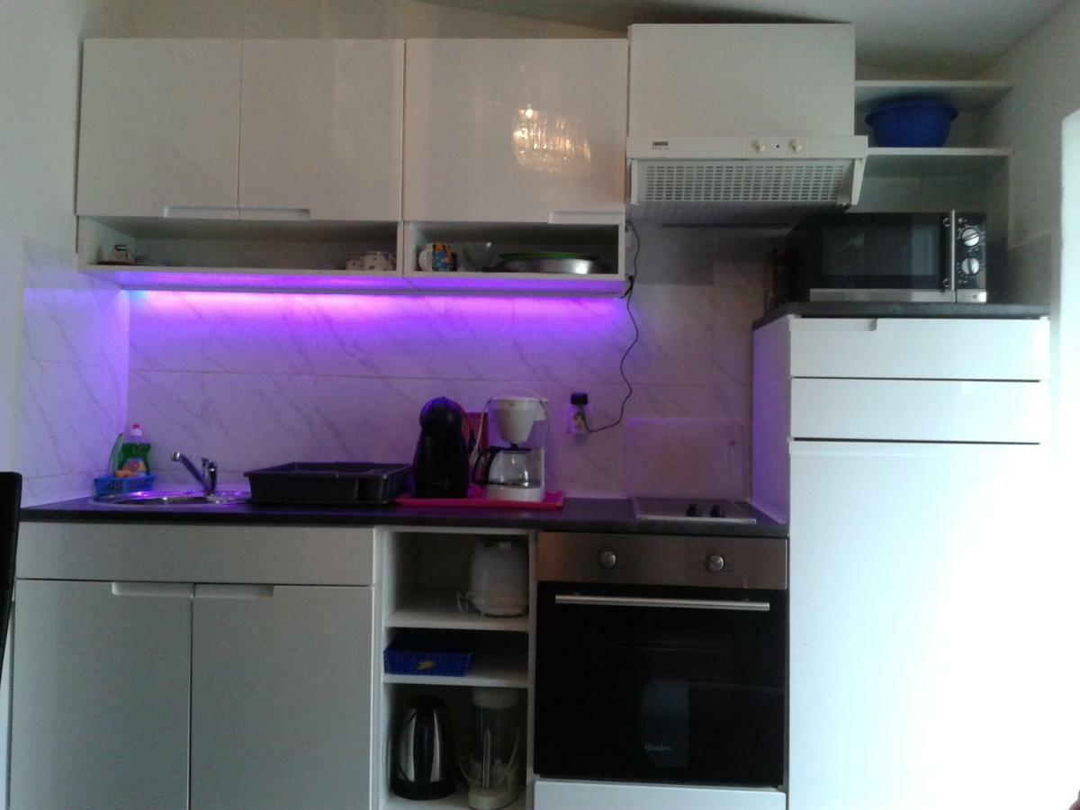 Apartment Camelia 포레치 외부 사진