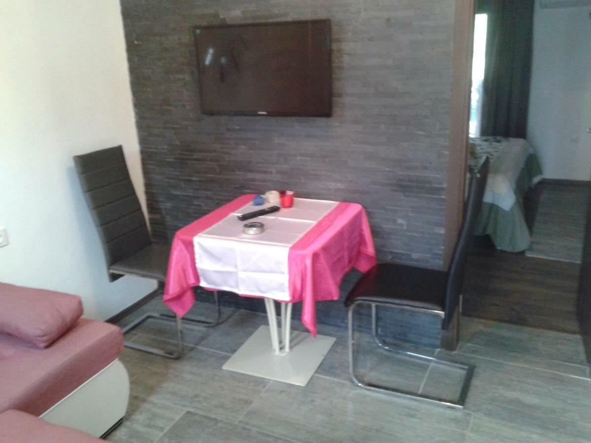 Apartment Camelia 포레치 외부 사진